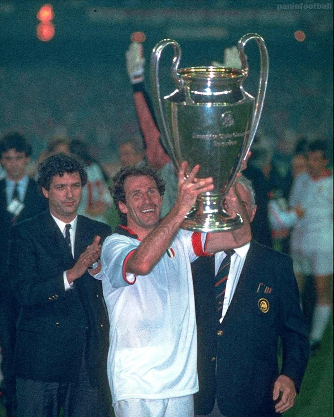 阿莱格里执教AC米兰时隔10年重返米兰执教的简单介绍 第2张 阿莱格里执教AC米兰时隔10年重返米兰执教的简单介绍 第2张