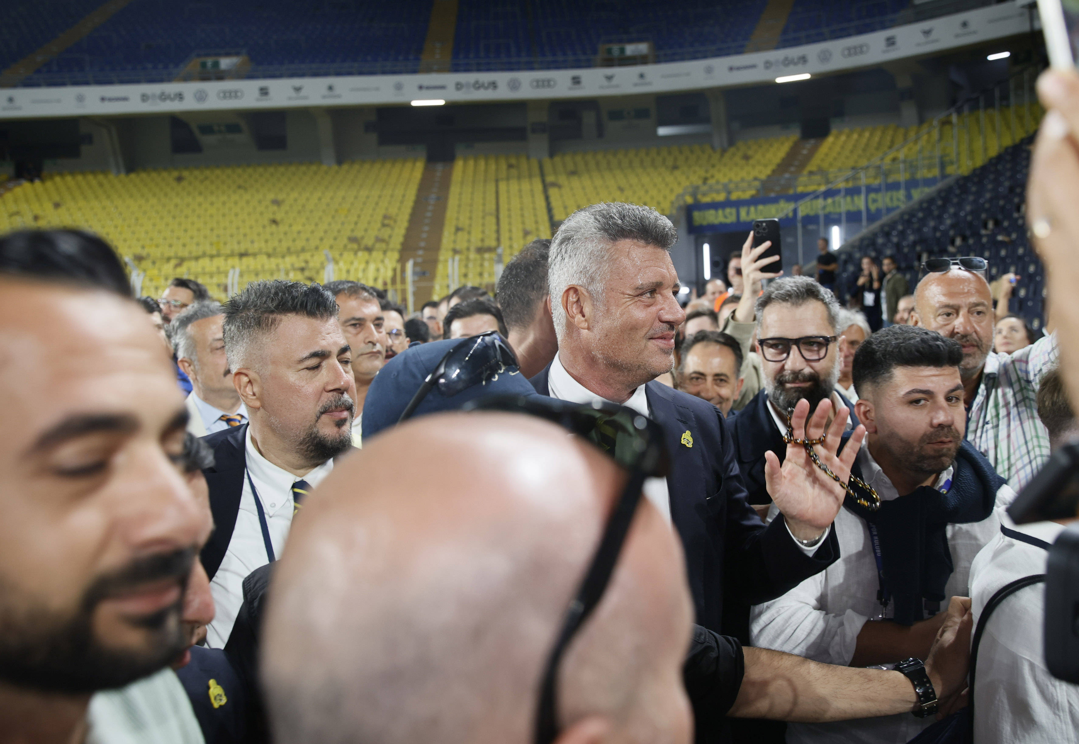 土耳其足协成员私下嘲讽穆里尼奥费内巴切发布愤怒的声明的简单介绍 第2张 土耳其足协成员私下嘲讽穆里尼奥费内巴切发布愤怒的声明的简单介绍 第2张