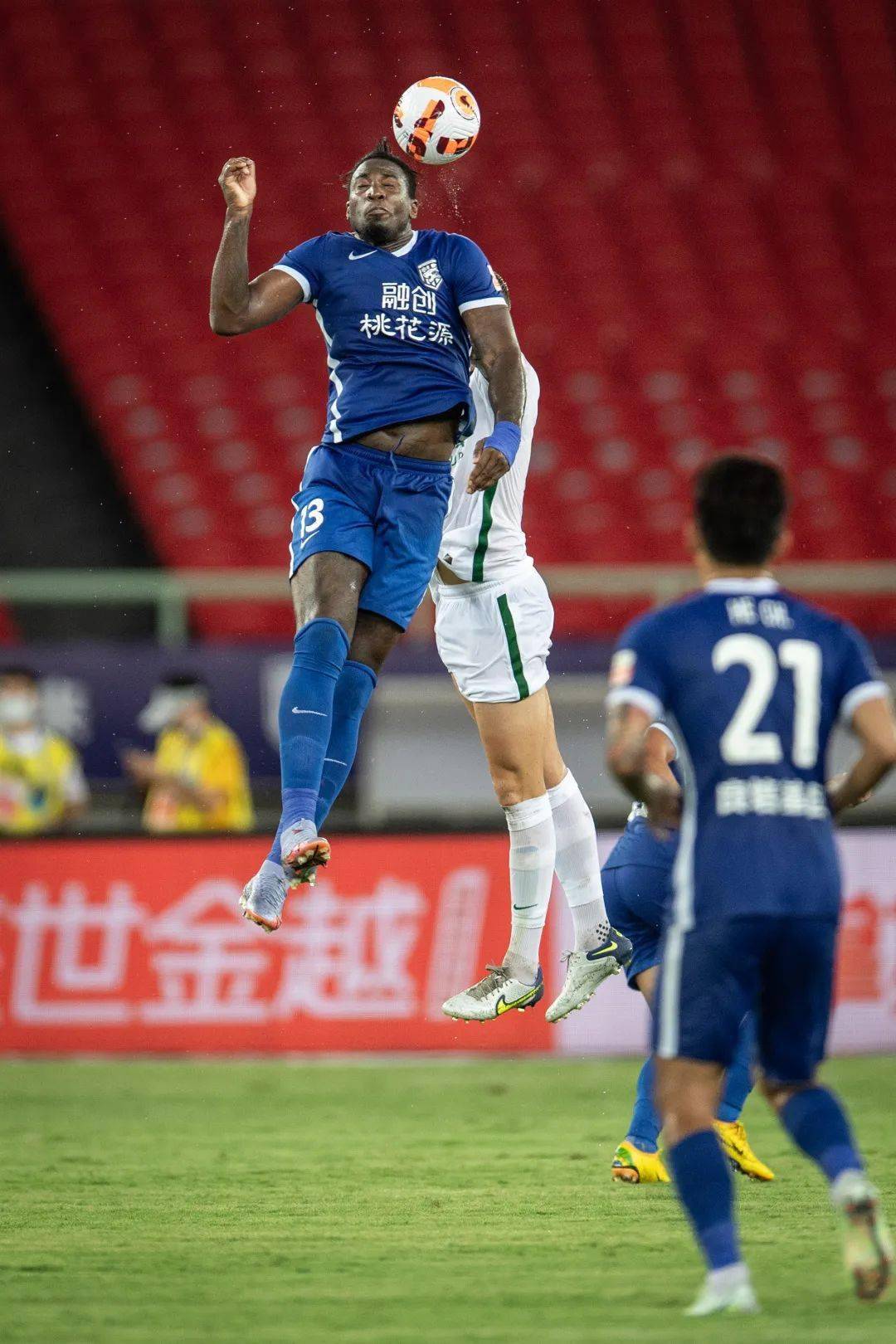 维阿在接受马赛体检维阿将以租借形式加盟马赛的简单介绍 第2张 维阿在接受马赛体检维阿将以租借形式加盟马赛的简单介绍 第2张