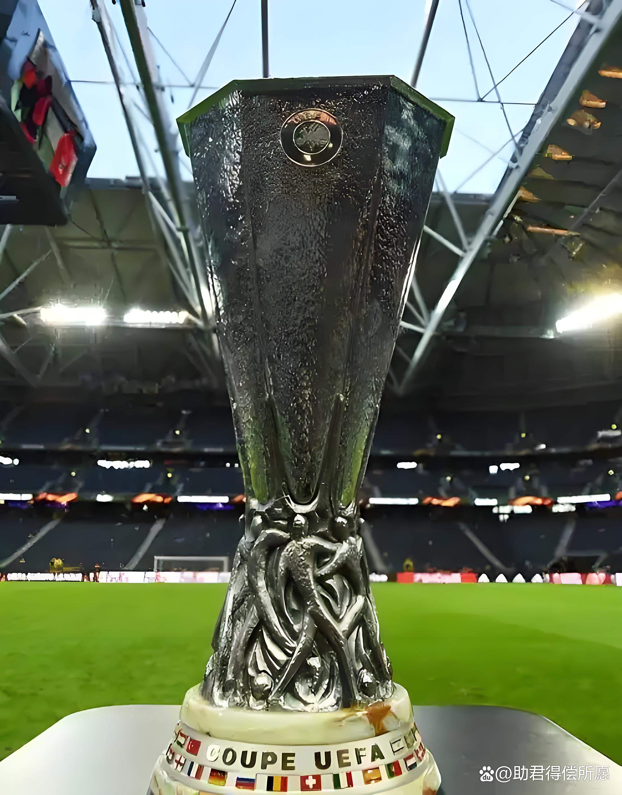 欧联杯萨尔茨堡红牛2-0前进之鹰萨尔茨堡欧联杯首胜的简单介绍 第1张 欧联杯萨尔茨堡红牛2-0前进之鹰萨尔茨堡欧联杯首胜的简单介绍 第1张