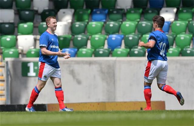 北爱超:林菲尔德VS十字军的简单介绍 第2张 北爱超:林菲尔德VS十字军的简单介绍 第2张