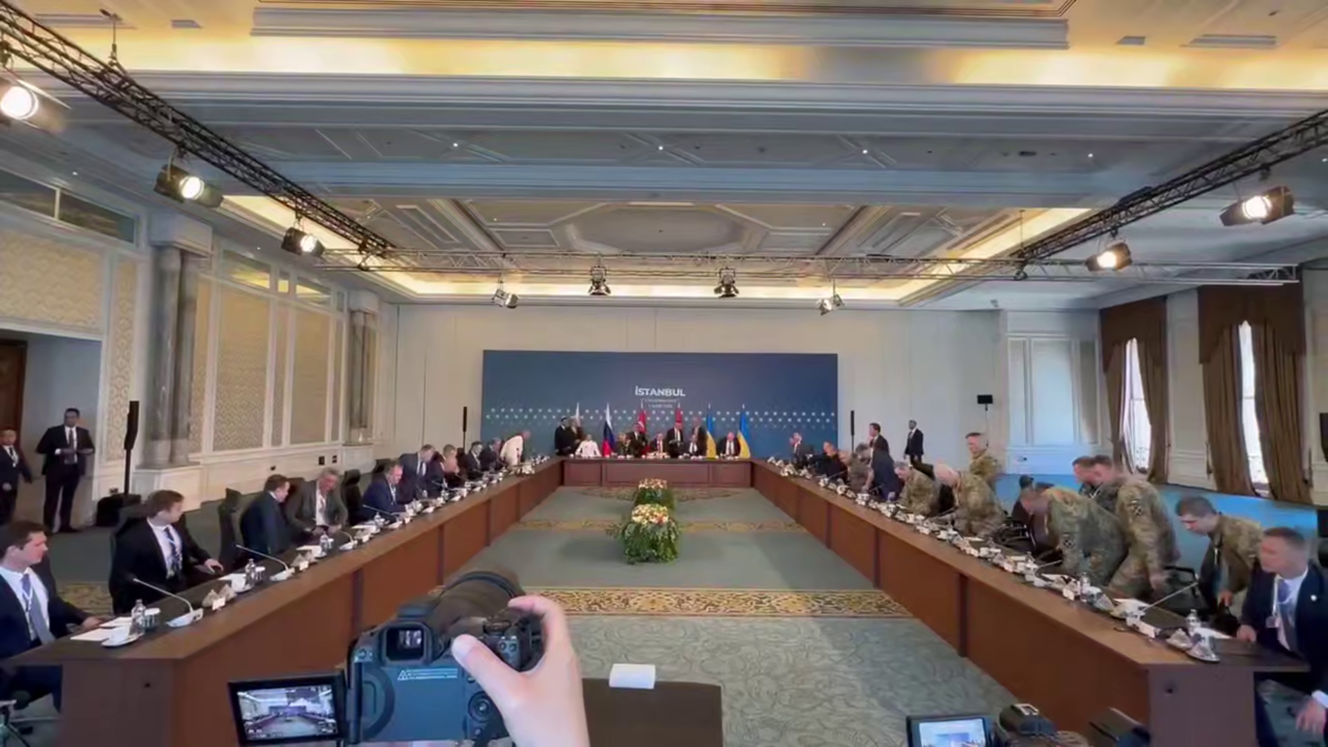 狼队有意签下曹法尔双方已经开始初步谈判的简单介绍 第1张 狼队有意签下曹法尔双方已经开始初步谈判的简单介绍 第1张