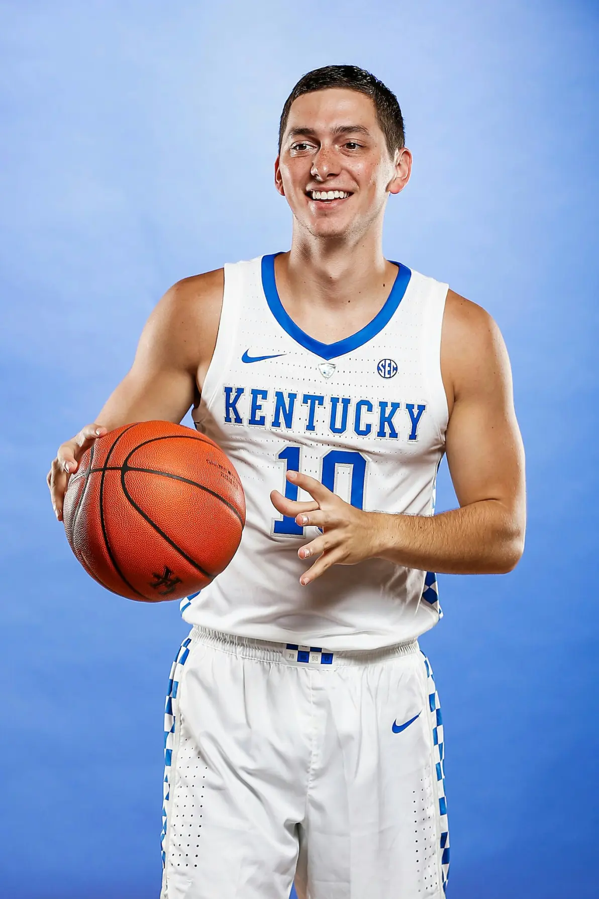 NCAA:肯塔基大学VS田纳西理工大学的简单介绍 第2张 NCAA:肯塔基大学VS田纳西理工大学的简单介绍 第2张