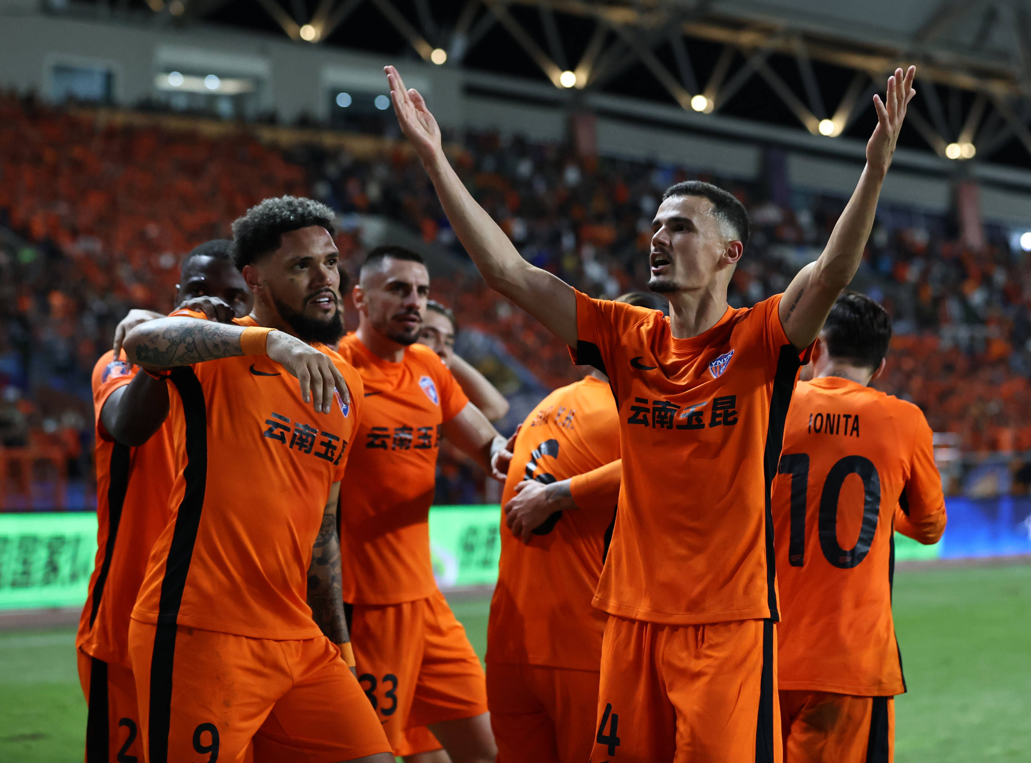 中超:河南队VS云南玉昆 第1张 中超:河南队VS云南玉昆 第1张