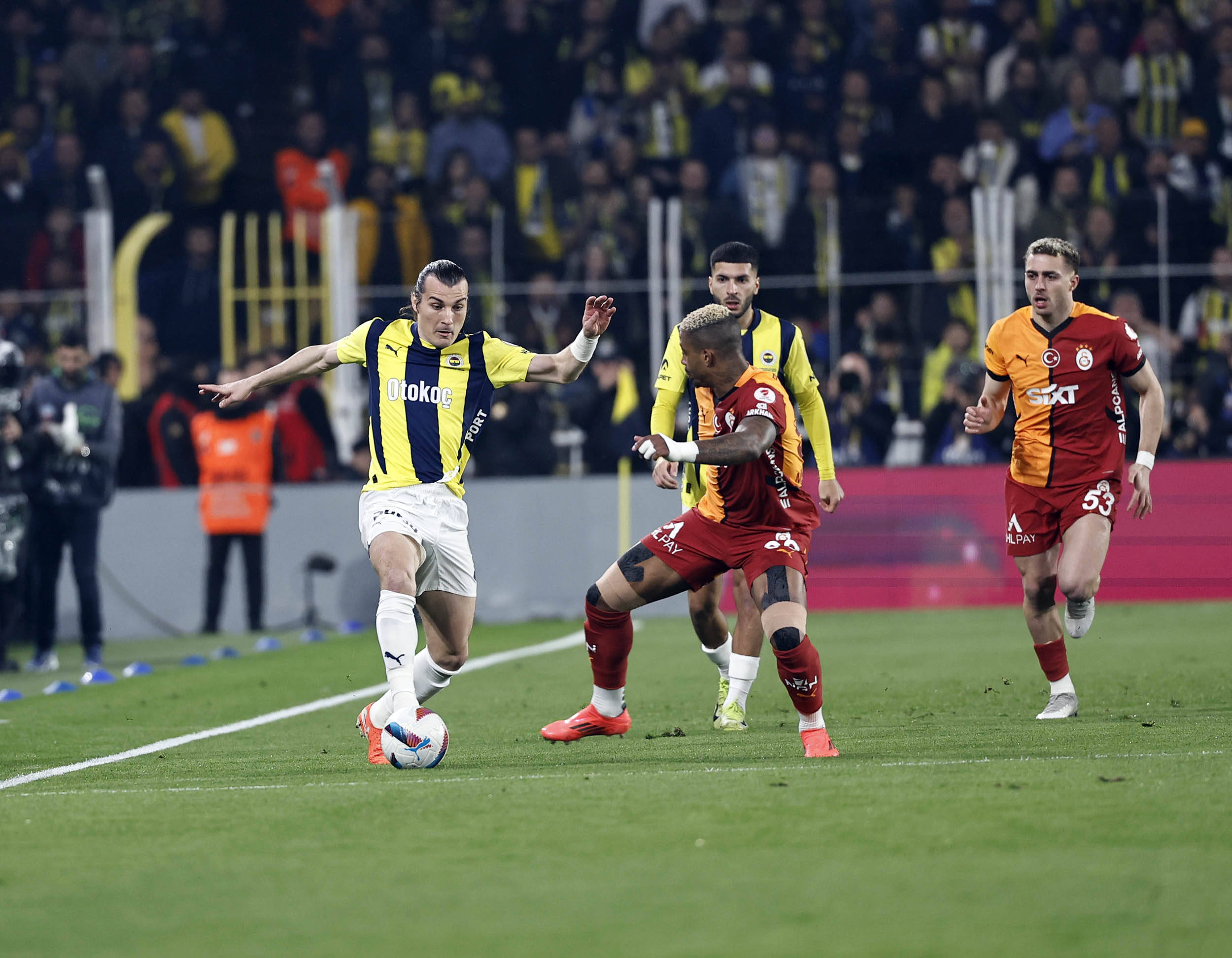 包含费内巴切淘汰费耶诺德范佩西在与穆里尼奥的博弈中落败的词条 第2张 包含费内巴切淘汰费耶诺德范佩西在与穆里尼奥的博弈中落败的词条 第2张