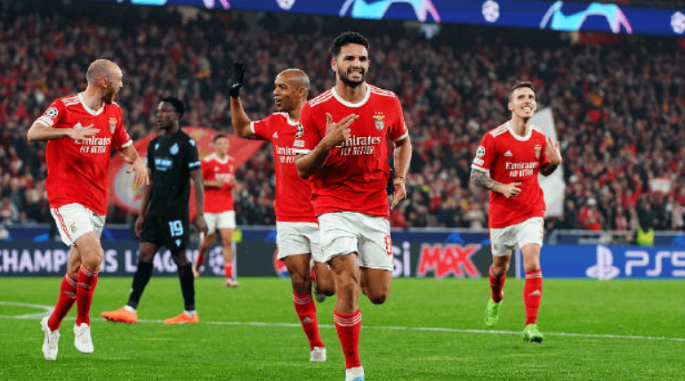 包含欧冠斯肯迪亚0-1卡拉巴赫卡拉巴赫客场取胜的词条  第1张