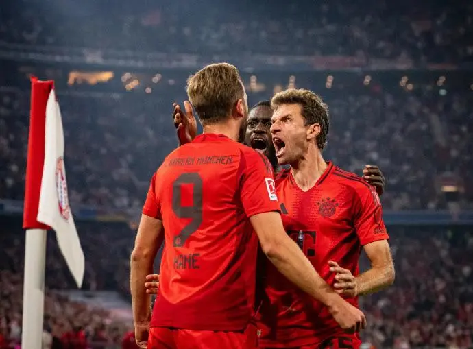 凯恩德甲揭幕战上演帽子戏法帮助拜仁取得开门红的简单介绍 第2张 凯恩德甲揭幕战上演帽子戏法帮助拜仁取得开门红的简单介绍 第2张