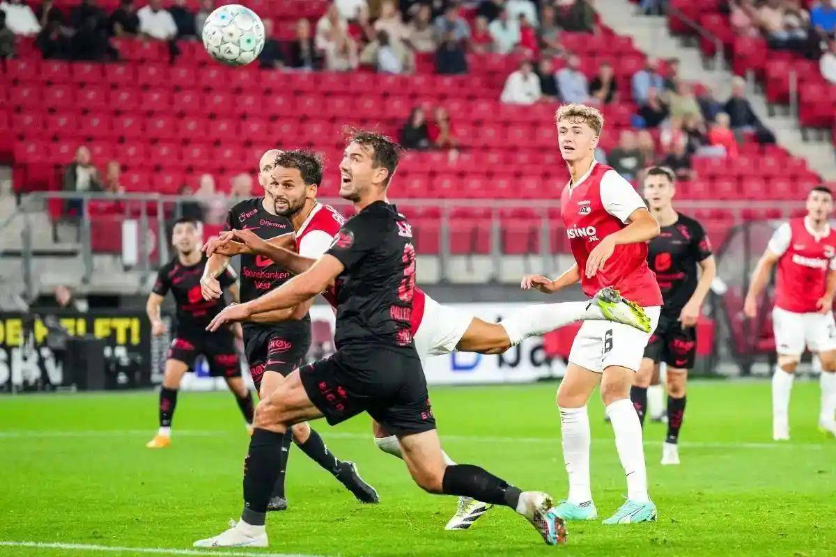 包含法乙兰斯VS特鲁瓦足球比赛预测与推荐特鲁瓦高居榜首宝座的词条 第2张 包含法乙兰斯VS特鲁瓦足球比赛预测与推荐特鲁瓦高居榜首宝座的词条 第2张