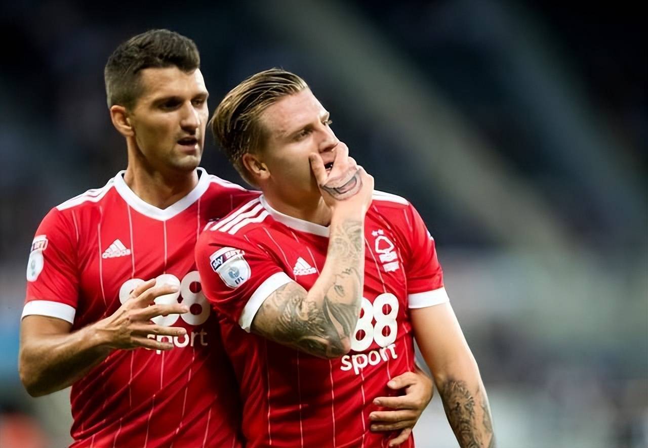 荷U19：威廉二世U19VSPSV埃因霍温U19的简单介绍  第2张