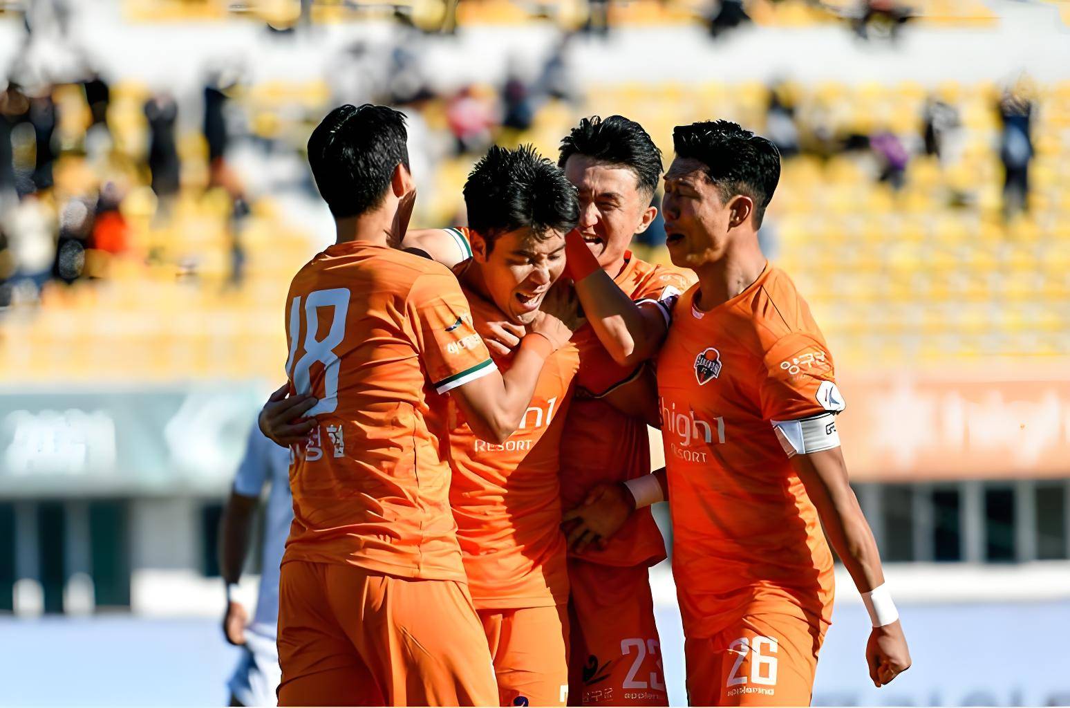 包含韩职联浦项制铁vs江原FC比赛预测江原FC来势汹汹的词条  第1张