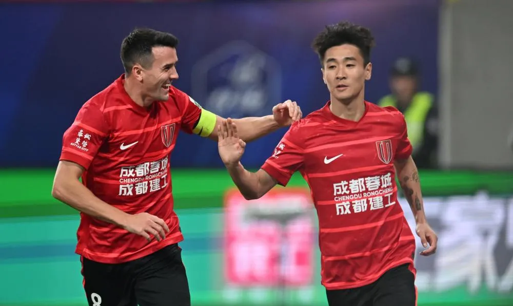 成都蓉城将战上海海港两队目前都紧咬榜首的简单介绍 第1张 成都蓉城将战上海海港两队目前都紧咬榜首的简单介绍 第1张