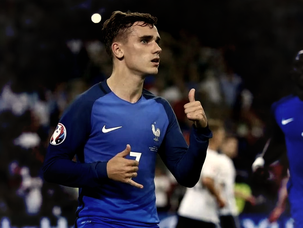 包含格列兹曼球场上晒梅西球星卡格列兹曼在热身赛中进球的词条