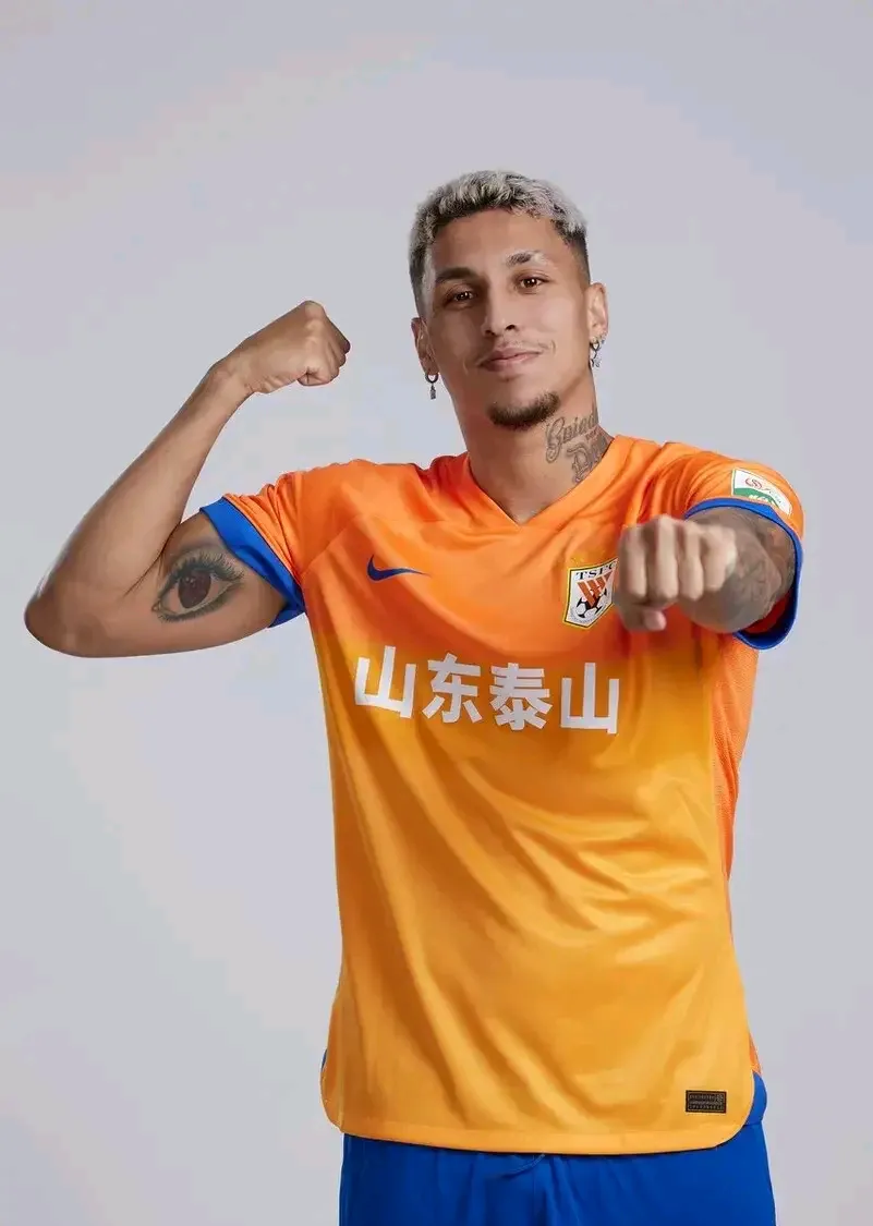 9岁小将被鲁能泰山足校选中教练们盛赞这孩子天生就适合当守门员的简单介绍 第2张 9岁小将被鲁能泰山足校选中教练们盛赞这孩子天生就适合当守门员的简单介绍 第2张