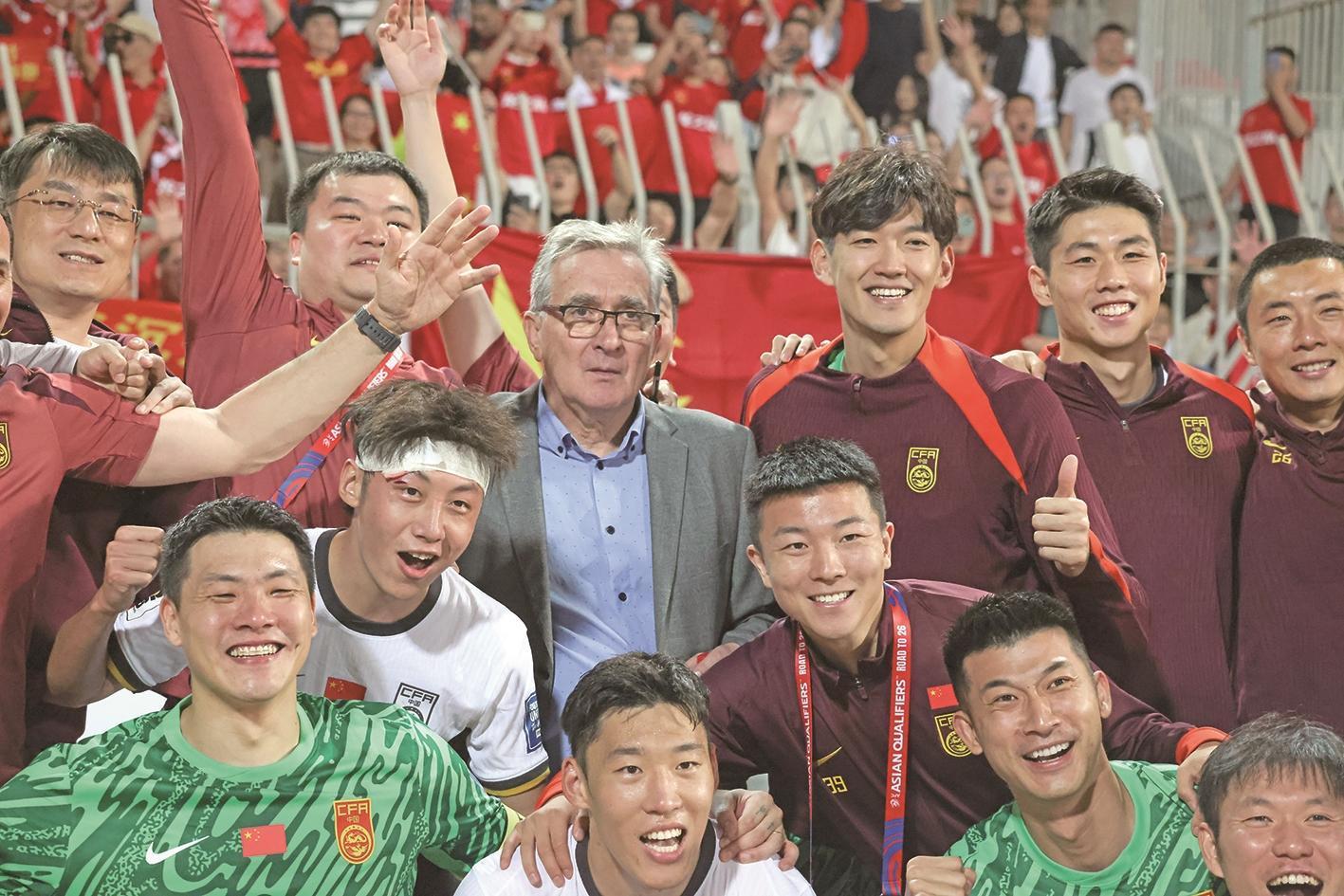 18强赛荣誉战国足想用胜利收官国足末轮对阵巴林的简单介绍