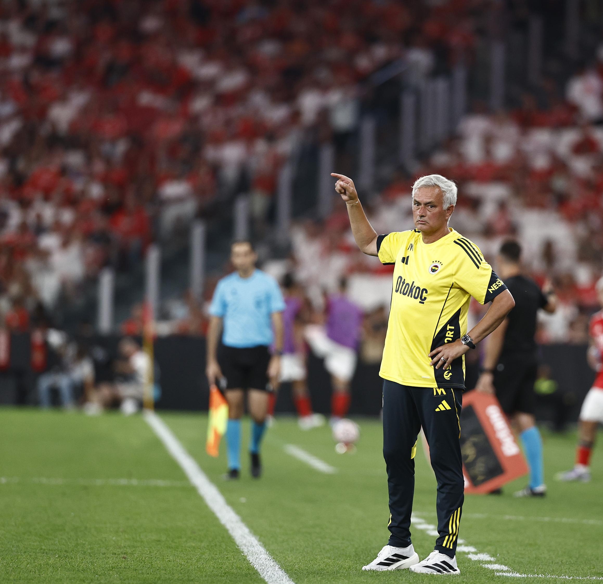 关于英超切尔西0-0水晶宫埃泽进球被吹德拉普失良机的信息 第2张 关于英超切尔西0-0水晶宫埃泽进球被吹德拉普失良机的信息 第2张