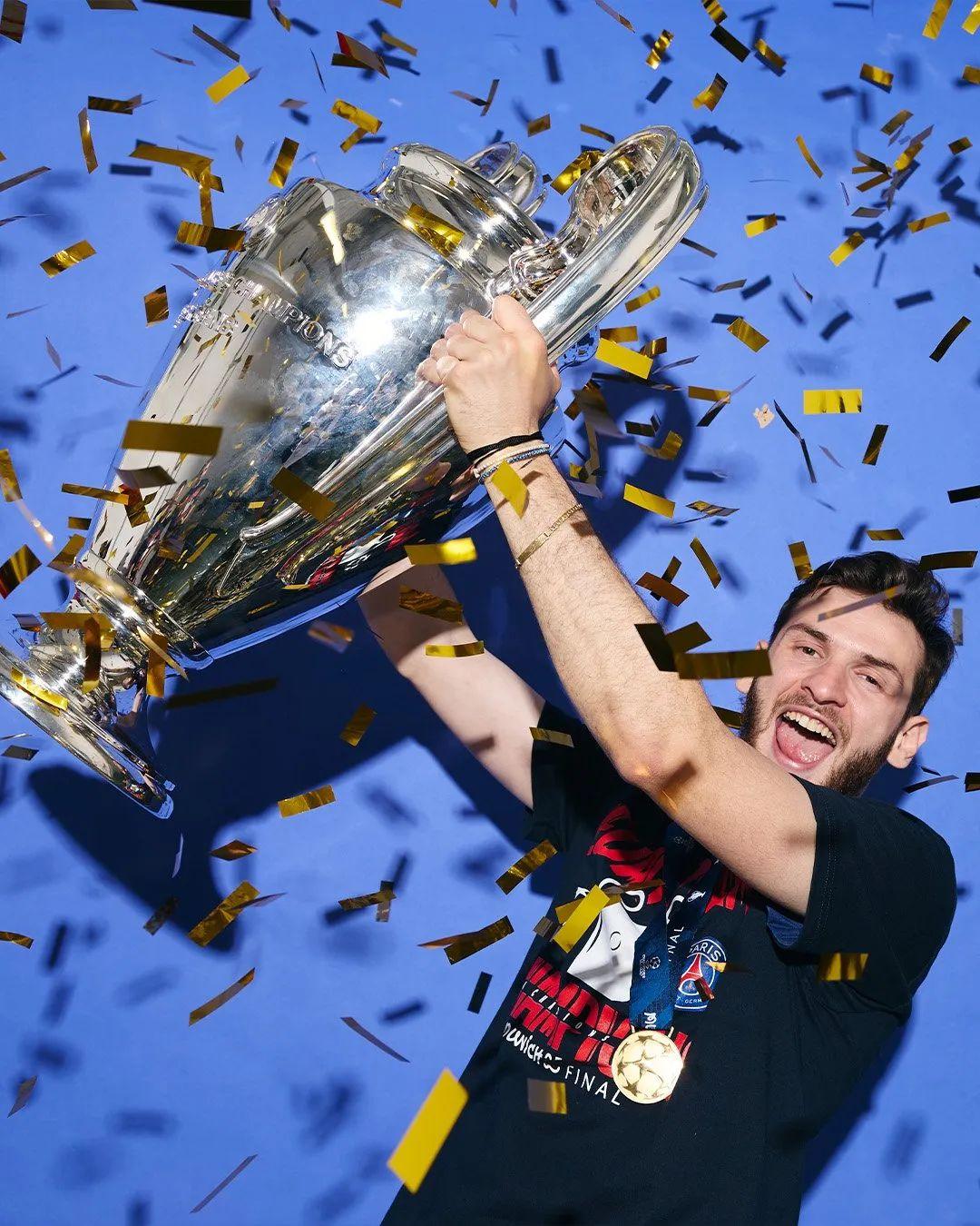 关于意大利球迷希望拉涅利重掌帅位力挽狂澜拯救国家队的信息 第1张 关于意大利球迷希望拉涅利重掌帅位力挽狂澜拯救国家队的信息 第1张