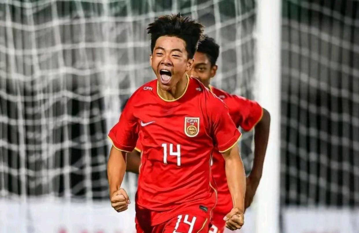 关于U16国少与沙特U16比赛人气高涨现场观众超一万人的信息 第1张 关于U16国少与沙特U16比赛人气高涨现场观众超一万人的信息 第1张