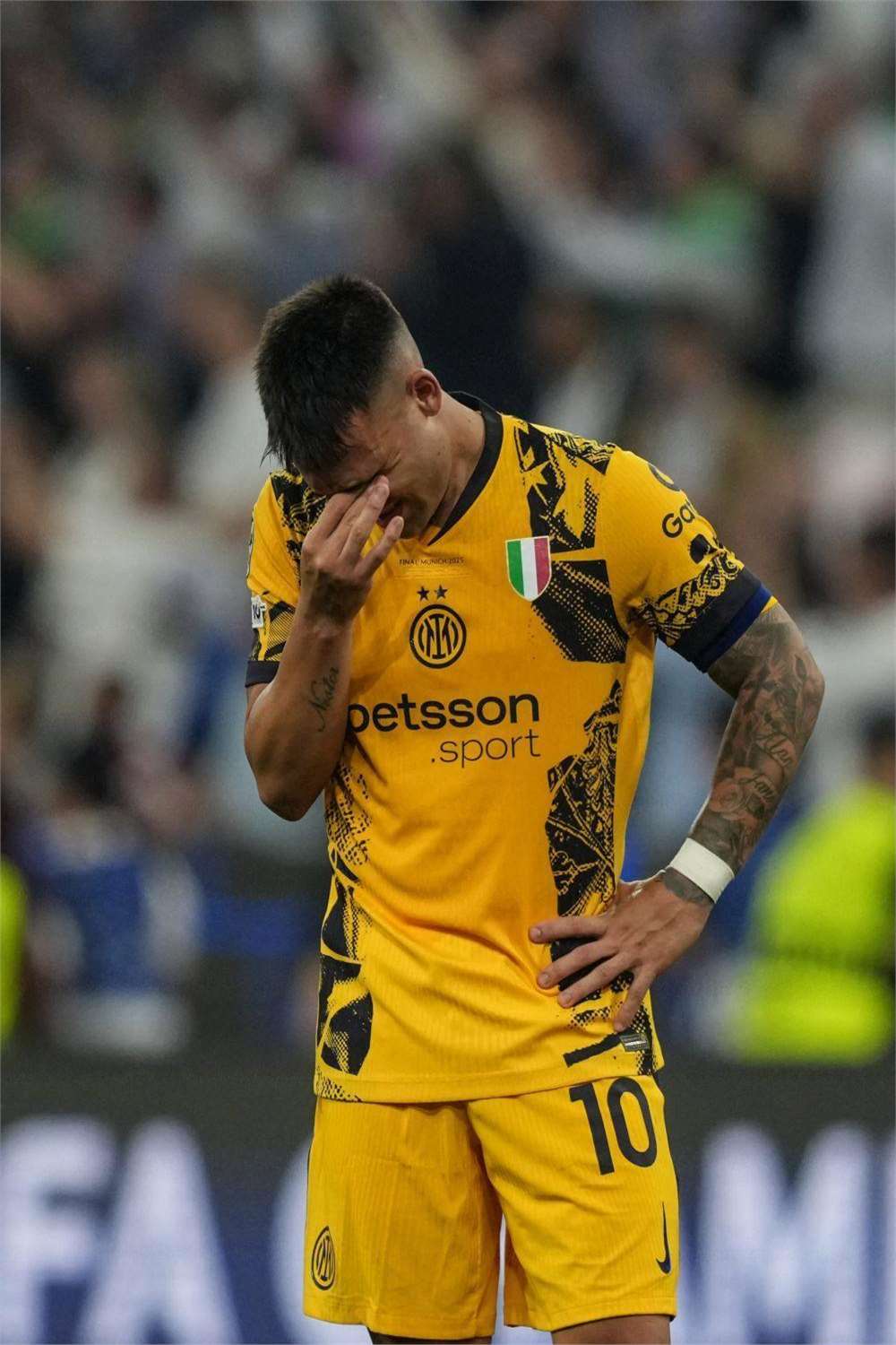 包含范戴克进球被吹越位引争议斯洛特赛后表达不满的词条 第1张 包含范戴克进球被吹越位引争议斯洛特赛后表达不满的词条 第1张